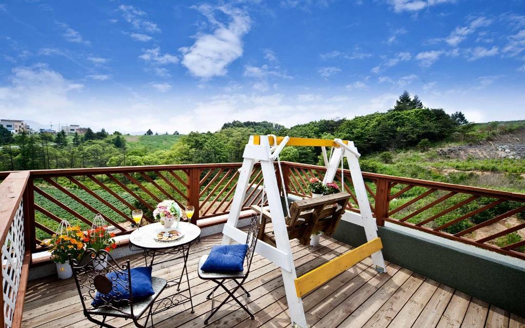 Terrace On The Cloud Villa Pyeongchang Exterior foto
